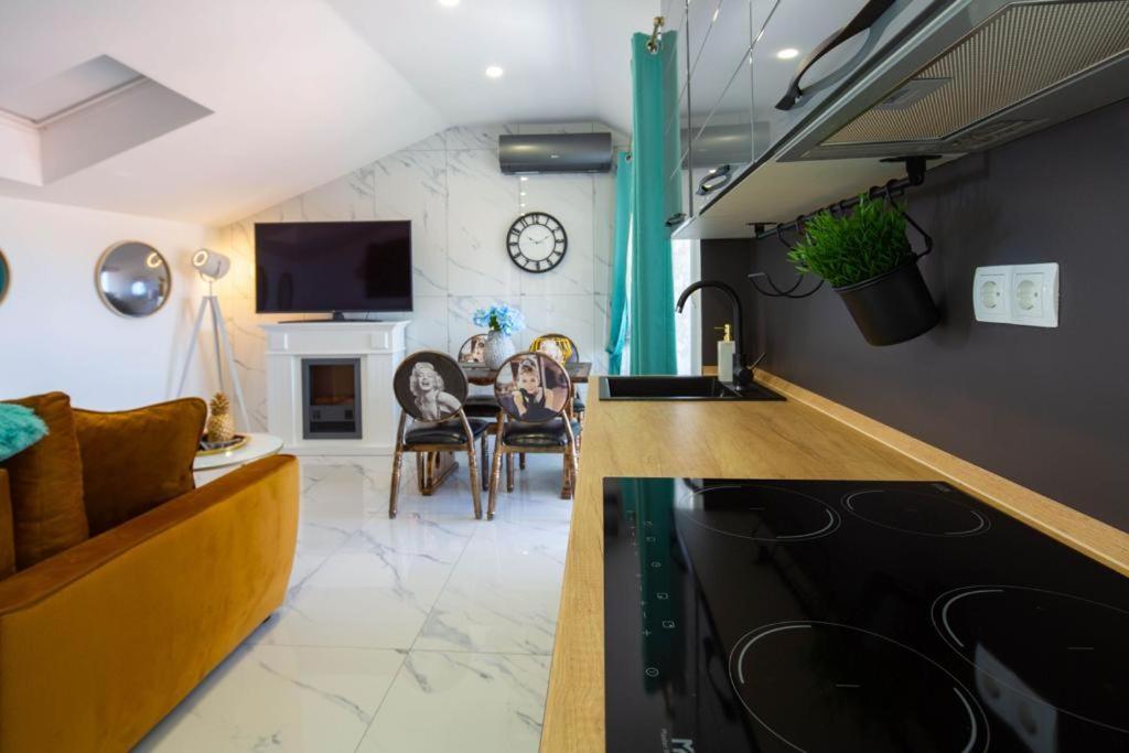 Hrpina Heritage House มาคาร์สกา ภายนอก รูปภาพ